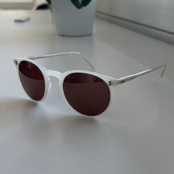 Oliver Peoples Accessories - Oliver People’s sunglasses
